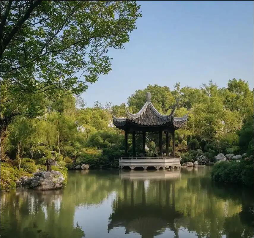 鄂州迷失餐饮有限公司